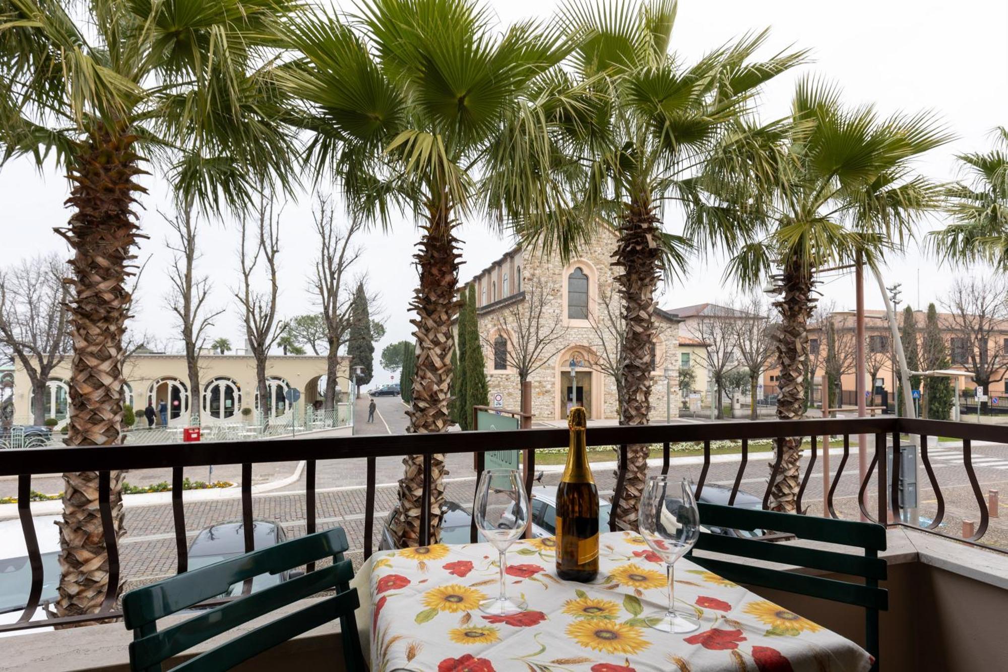 Sorridi Al Lago Sirmione Exterior photo